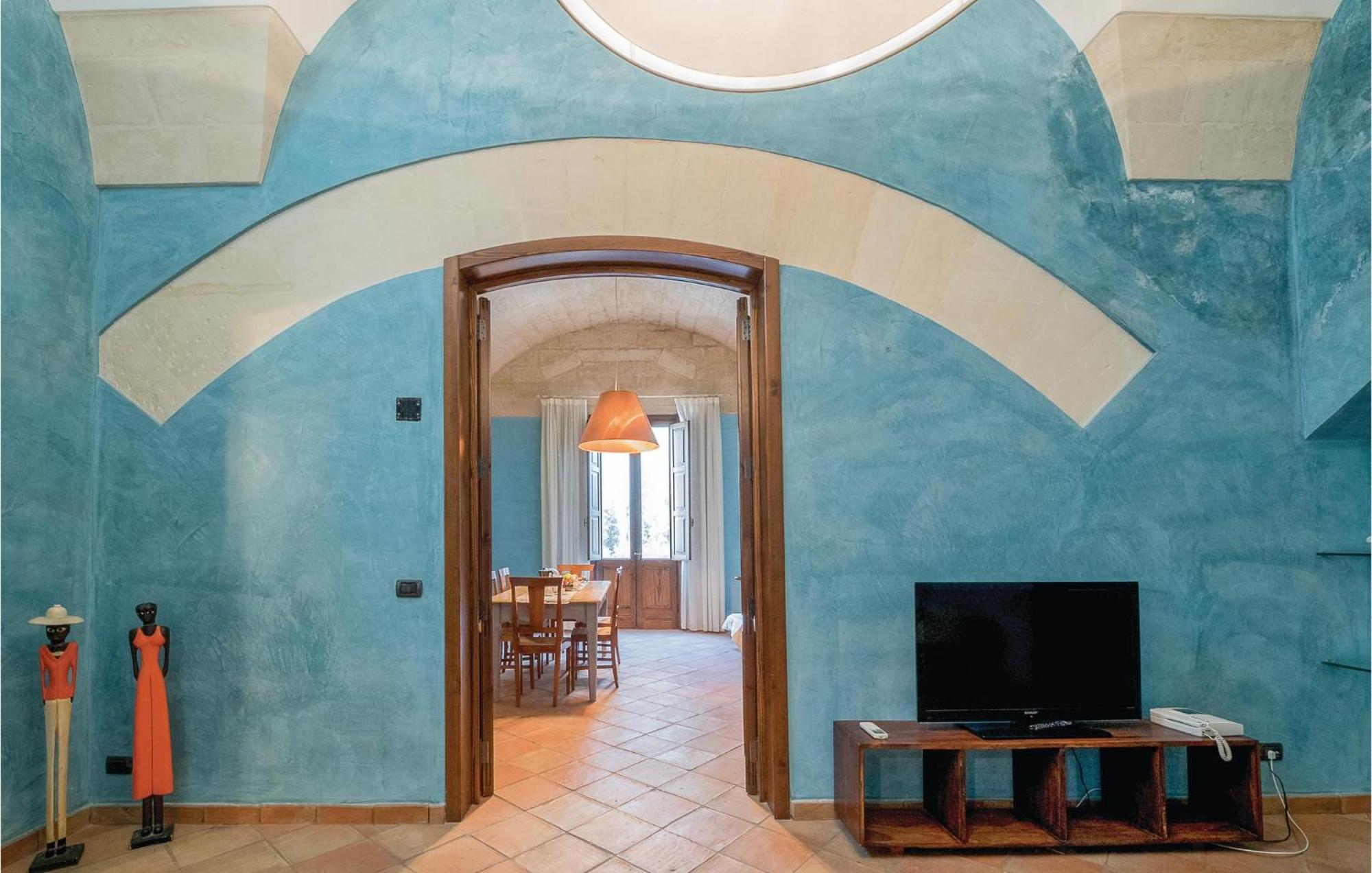 1 Bedroom Awesome Apartment In Lecce Le Exterior foto